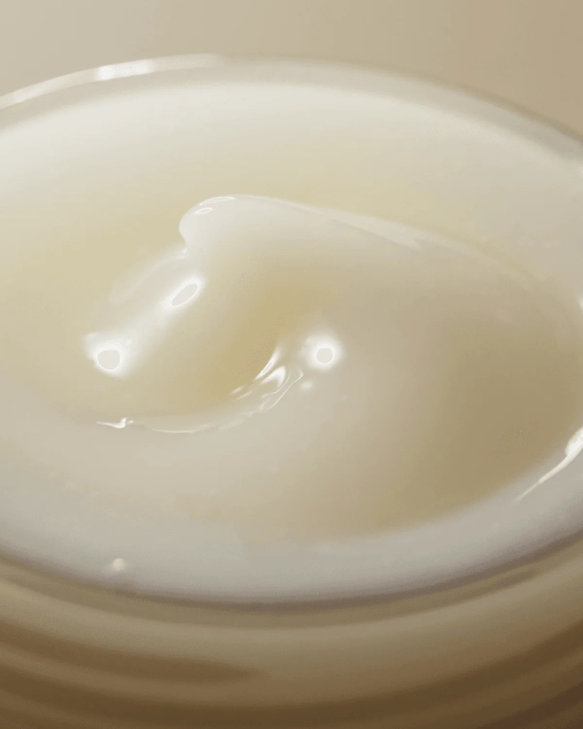 Dark Spot Correcting Glow Cream ®